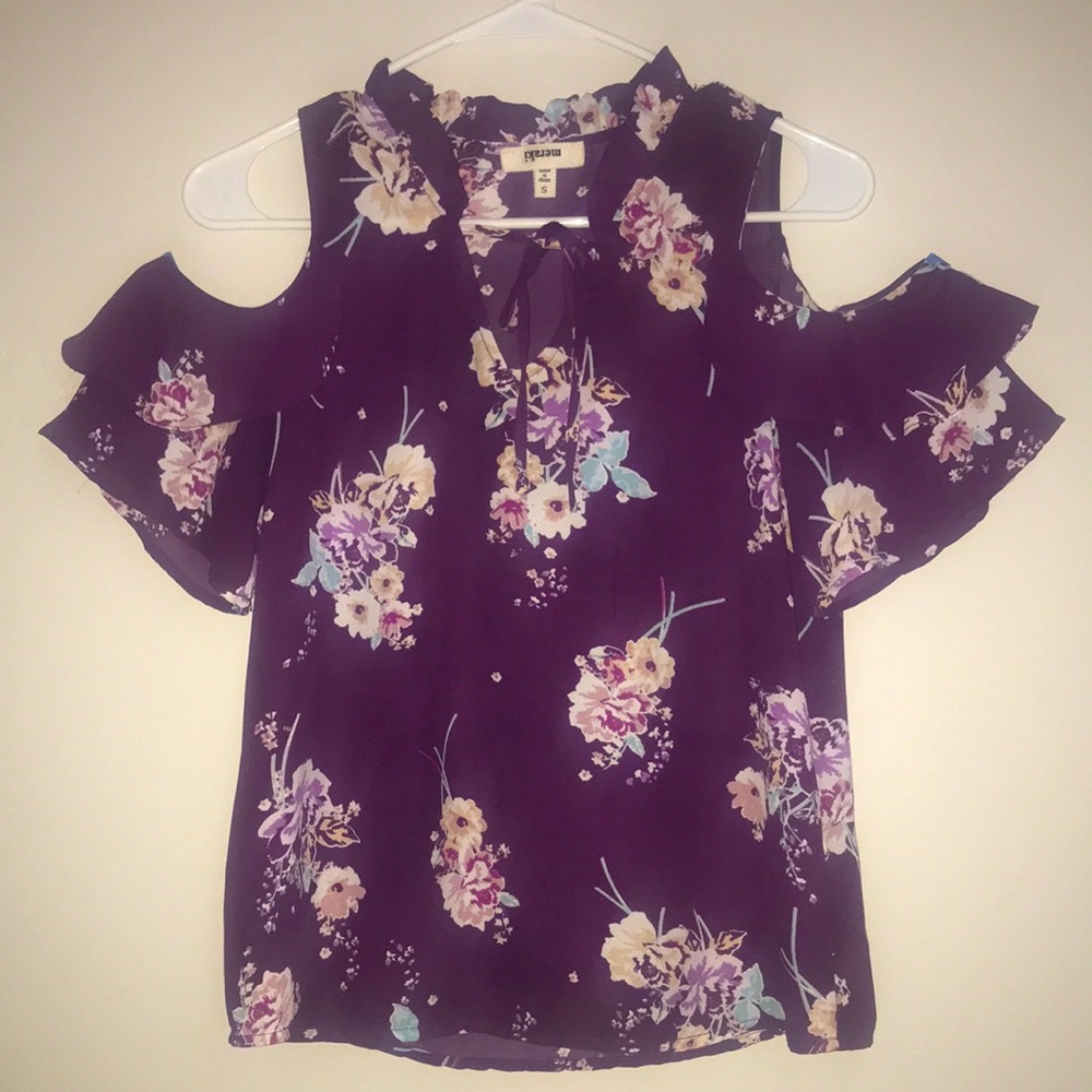 Meraki Open/Cold Shoulder Top